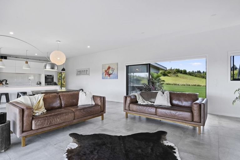 Photo of property in 22 Westmere Drive, Tasman, Upper Moutere, 7173