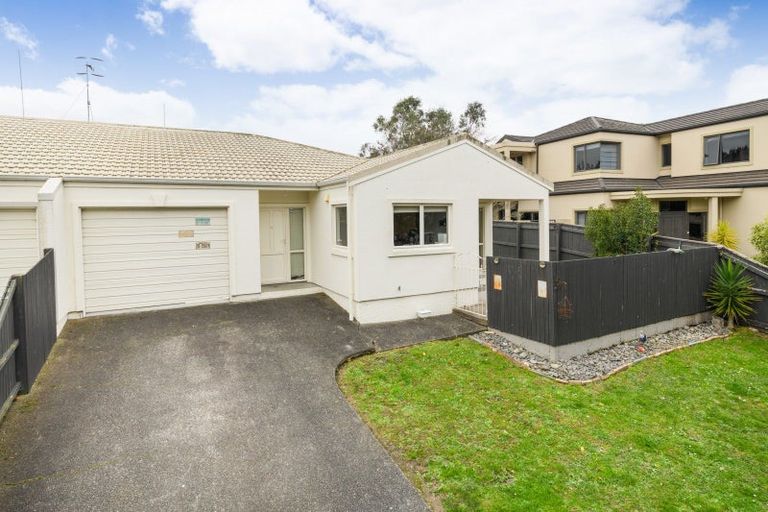 Photo of property in 5 Astrid Court, Awapuni, Palmerston North, 4412