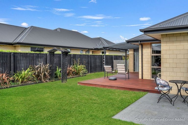 Photo of property in 13 Brockelbank Drive, Kaiapoi, 7630