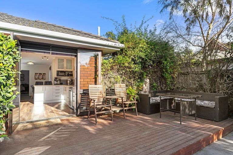 Photo of property in 1 Lacy Gate Place, Woodend, 7610