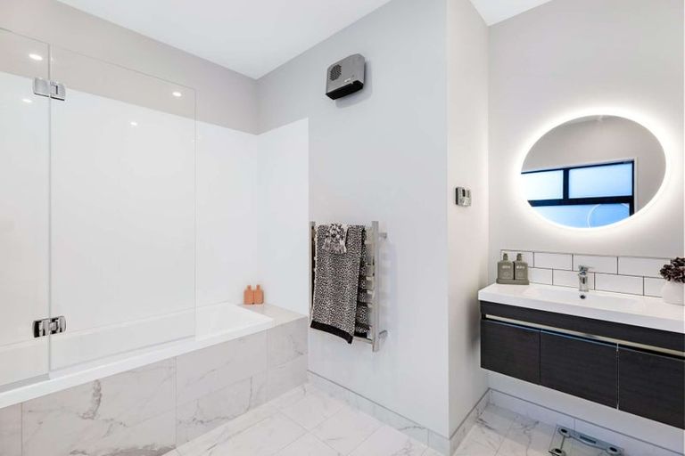 Photo of property in Wooing Tree Vineyard Ltd, 13 Vintage Street, Cromwell, 9310