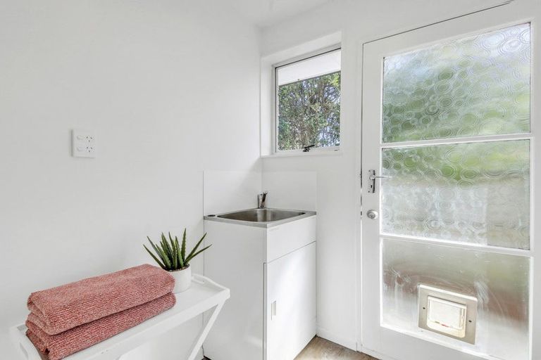 Photo of property in 2/3 Sequoia Place, Parklands, Christchurch, 8083