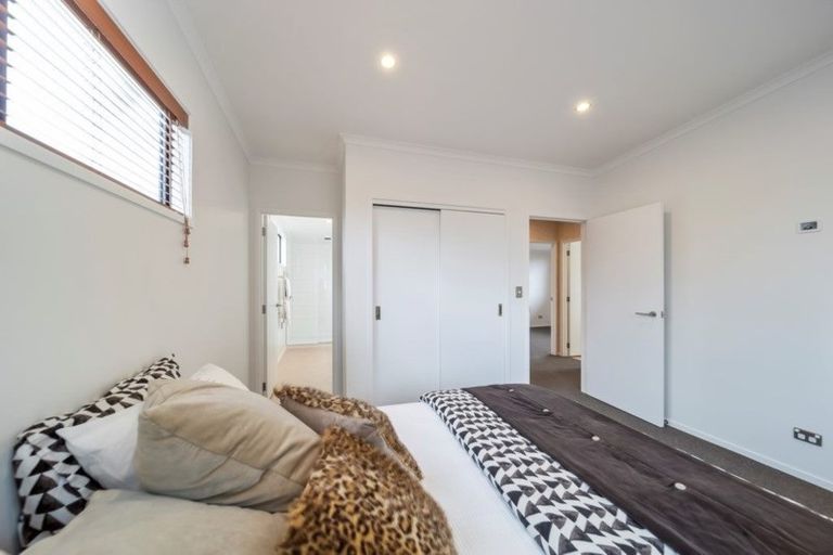 Photo of property in 28b Bayly Road, Moturoa, New Plymouth, 4310