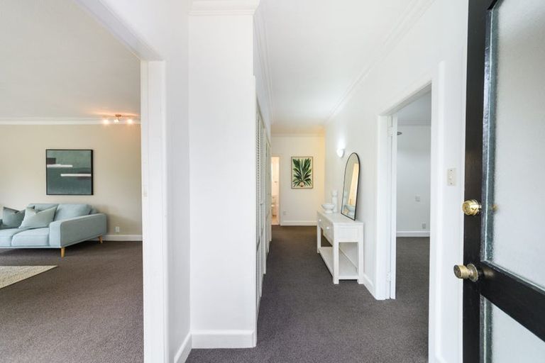 Photo of property in 4 Awatea Terrace, Hokowhitu, Palmerston North, 4410
