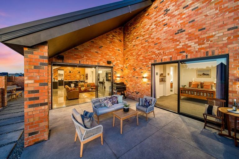 Photo of property in 44 Silver Peaks Drive, West Melton, 7618