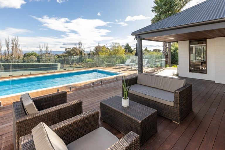 Photo of property in 49 Lane Road, Havelock North, 4130