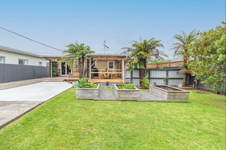 Photo of property in 20 York Street, Levin, 5510