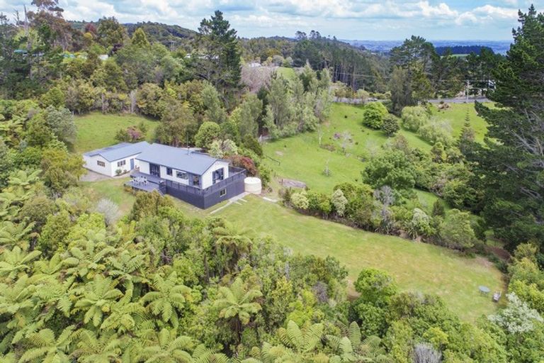 Photo of property in 822 Ponga Road, Opaheke, Papakura, 2584