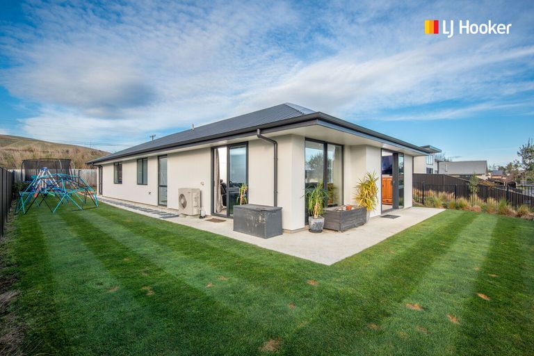 Photo of property in 39 Owhiro Avenue, Mosgiel, 9024