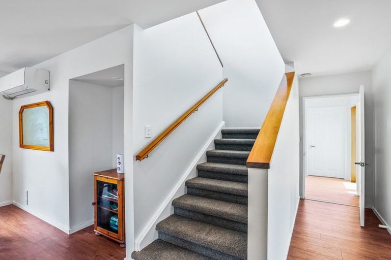 Photo of property in 19 Courtfield Close, Parklands, Christchurch, 8083