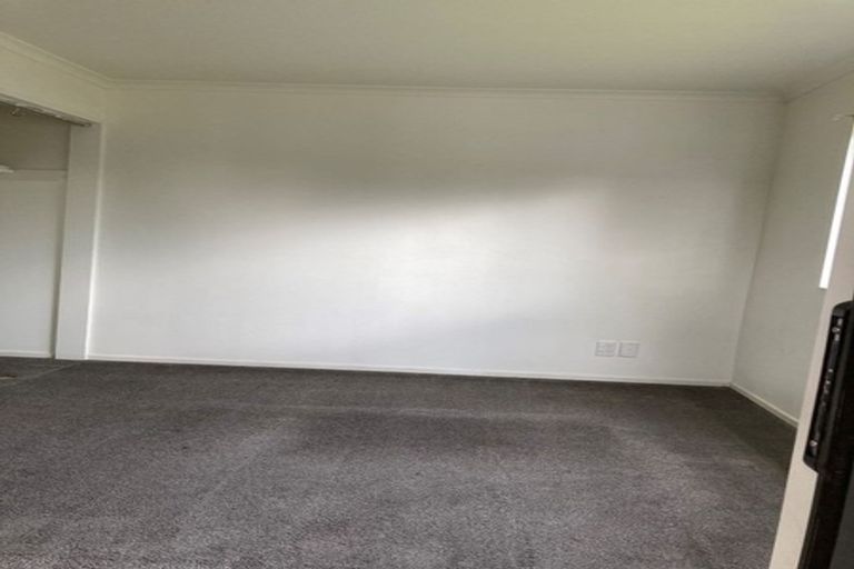 Photo of property in 5a Southview Place, Wattle Downs, Auckland, 2102