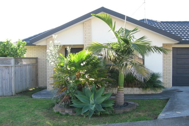 Photo of property in 17 Araminta Place, Beachlands, Auckland, 2018