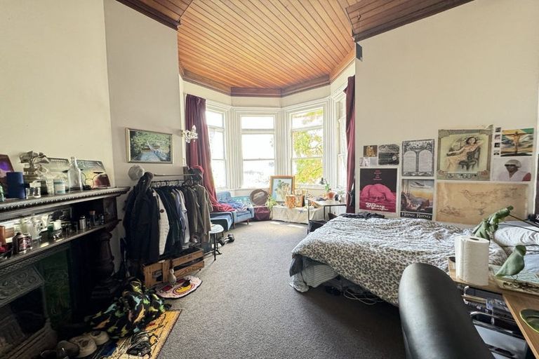 Photo of property in 37 Te Wharepouri Street, Berhampore, Wellington, 6023