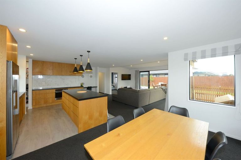 Photo of property in 10 Whincops Road, Halswell, Christchurch, 8025