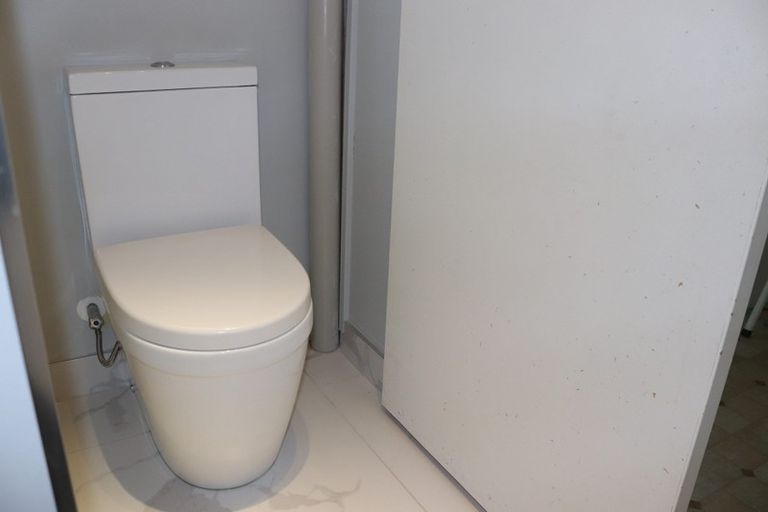 Photo of property in 7a Litchfield Place, Clarks Beach, 2122