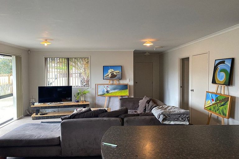 Photo of property in 9a Lawrie Avenue, Pukekohe, 2120