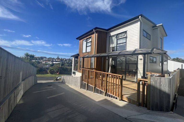 Photo of property in 26 Kiteroa Terrace, Rothesay Bay, Auckland, 0630