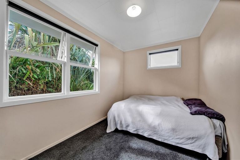 Photo of property in 51d Omata Road, Marfell, New Plymouth, 4310