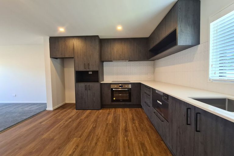 Photo of property in 3/27 New Brighton Road, Shirley, Christchurch, 8061