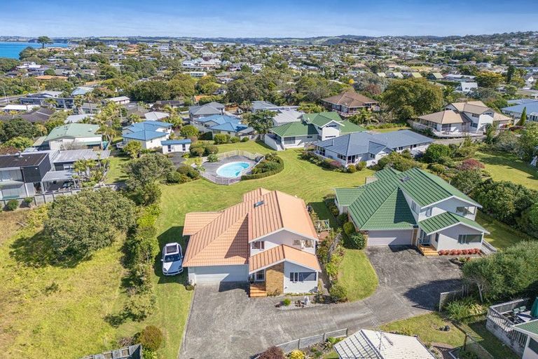 Photo of property in 896 Whangaparaoa Road, Manly, Whangaparaoa, 0930