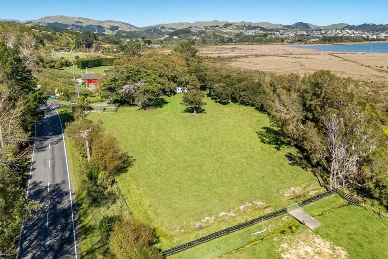 Photo of property in 119 Paekakariki Hill Road, Pauatahanui, Porirua, 5381