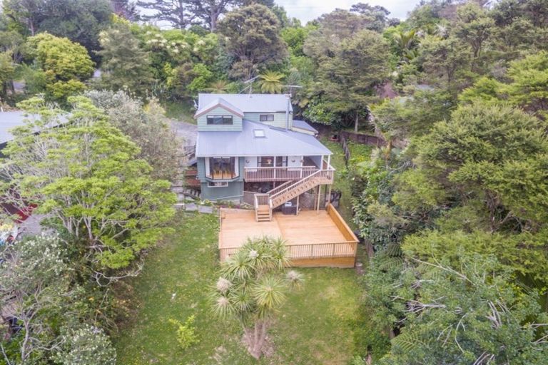 Photo of property in 704 South Titirangi Road, Titirangi, Auckland, 0604