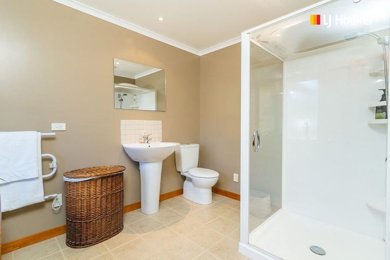 Photo of property in 41 Highgrove, Saint Clair, Dunedin, 9012