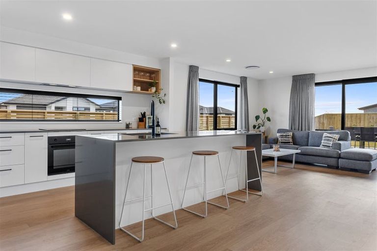 Photo of property in 24 Borland Street, Woodend, 7610