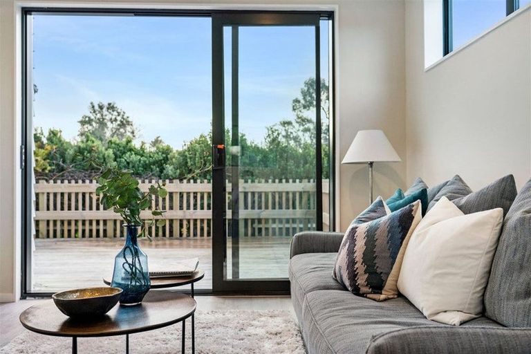 Photo of property in 15b Joyce Street, Pahurehure, Papakura, 2113