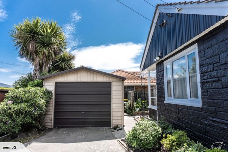 Photo of property in 6 Wittys Road, Avonhead, Christchurch, 8042