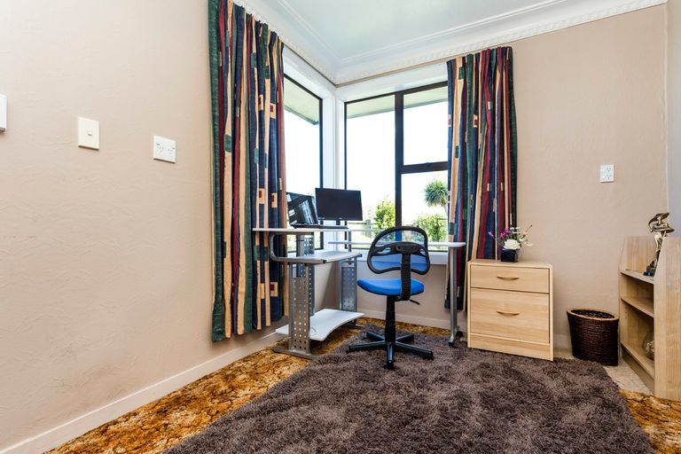 Photo of property in 17 Thames Street, Mosgiel, 9024