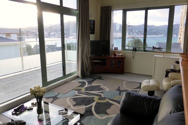 Photo of property in 21a Maida Vale Road, Roseneath, Wellington, 6011