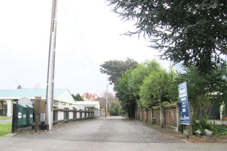 Photo of property in 90 Avondale Road, Taradale, Napier, 4112