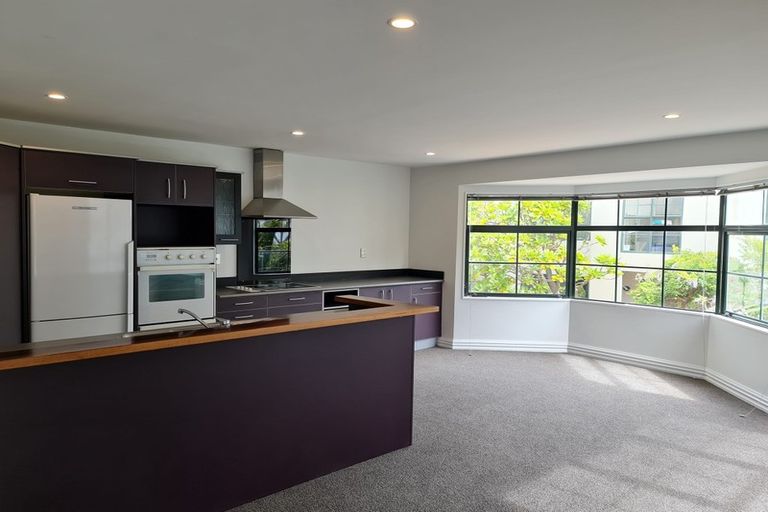 Photo of property in 16h Hobson Street, Thorndon, Wellington, 6011