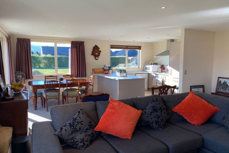 Photo of property in 3 De Bettencor Place, Mount Pisa, Cromwell, 9383