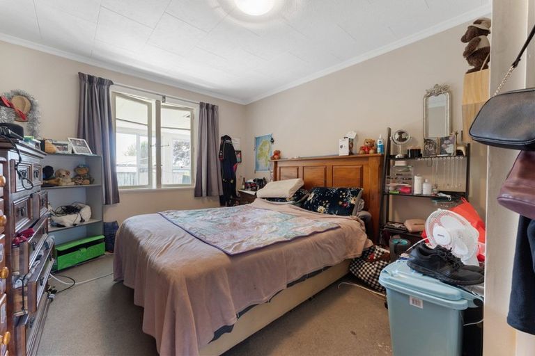 Photo of property in 12 Craig Street, Stratford, 4332