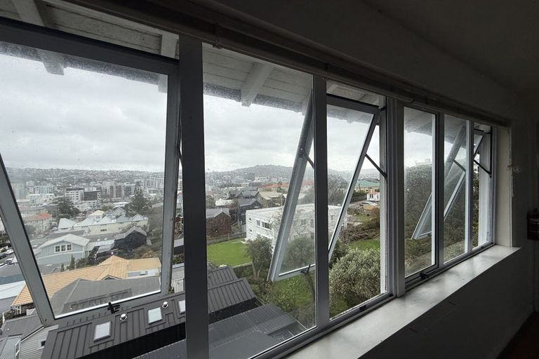 Photo of property in 30 Austin Street, Mount Victoria, Wellington, 6011