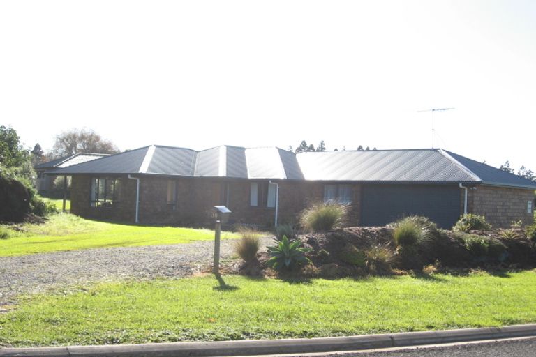 Photo of property in 30 Edkins Road, Kerikeri, 0230