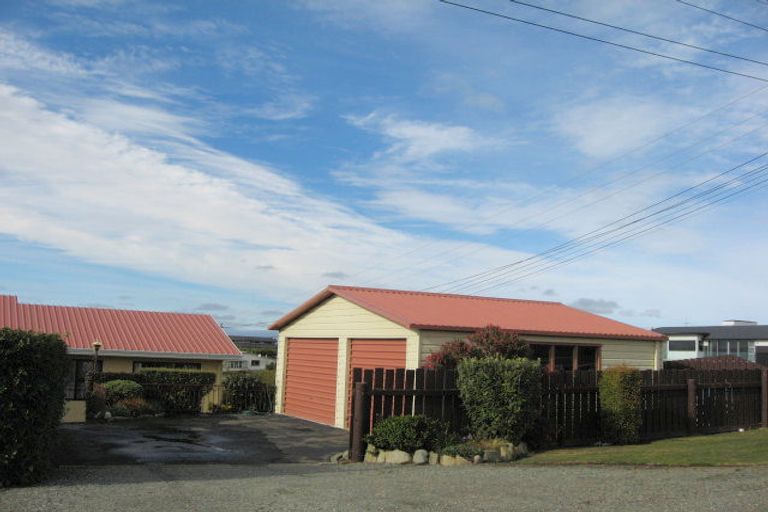 Photo of property in 20 Magdala Street, Kakanui, Oamaru, 9495