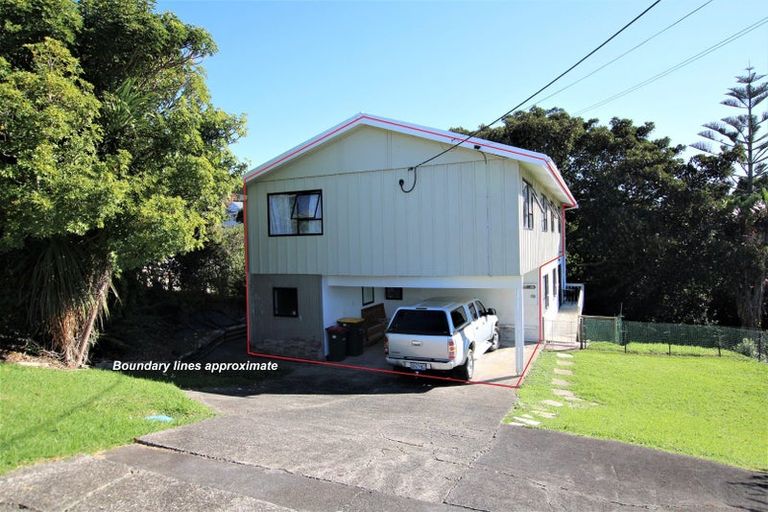 Photo of property in 42 Fordham Street, Beach Haven, Auckland, 0626