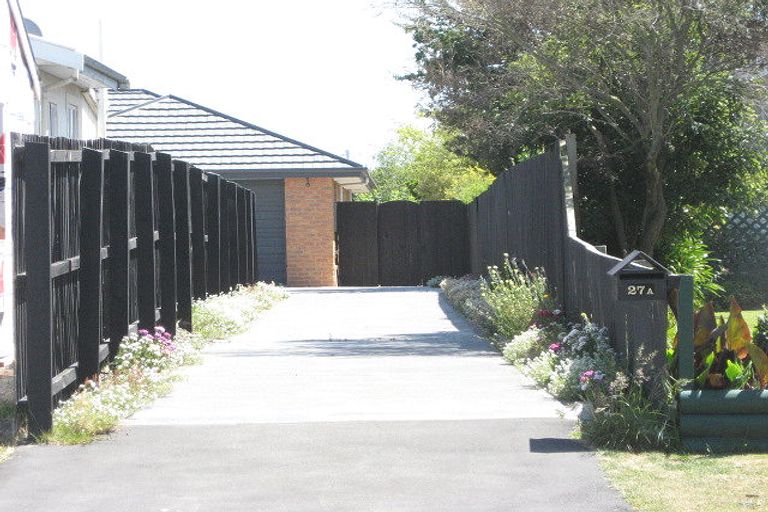 Photo of property in 27a Sylvia Street, Parklands, Christchurch, 8083