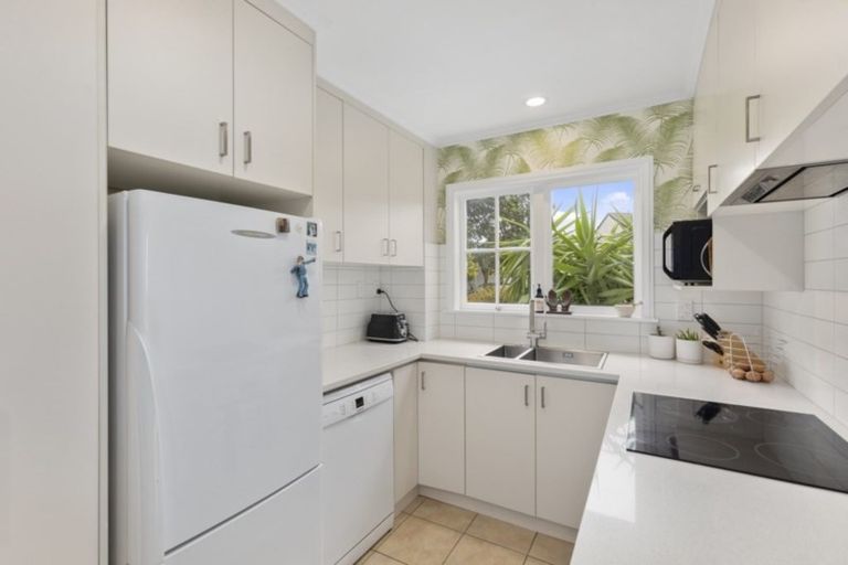 Photo of property in 1/23 Saint Columbans Grove, Boulcott, Lower Hutt, 5010