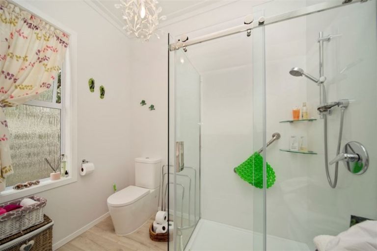 Photo of property in 10 Furlong Street, Hawera, 4610