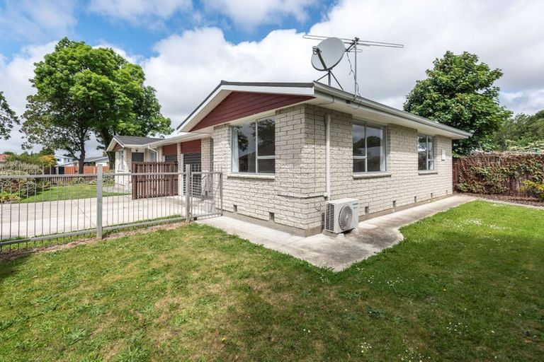 Photo of property in 1/3 Cavendish Road, Casebrook, Christchurch, 8051