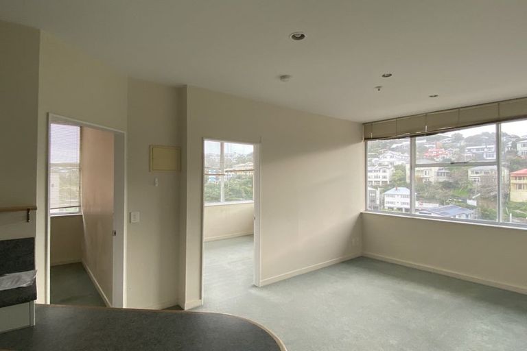 Photo of property in Terrace Tower Apartments, 11e/126 The Terrace, Wellington Central, Wellington, 6011