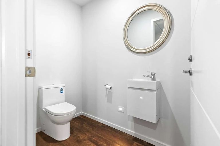 Photo of property in 3 Ward Street, Jacks Point, Queenstown, 9371