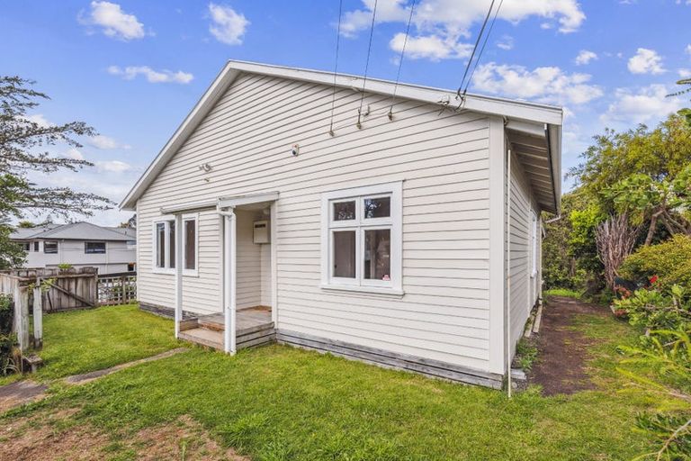 Photo of property in 98 Rosetta Road, Raumati South, Paraparaumu, 5032