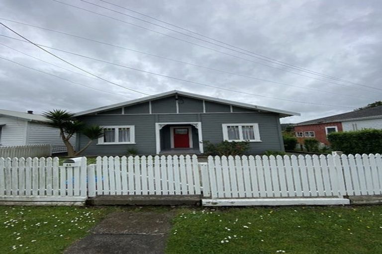 Photo of property in 64 Maunu Road, Avenues, Whangarei, 0110