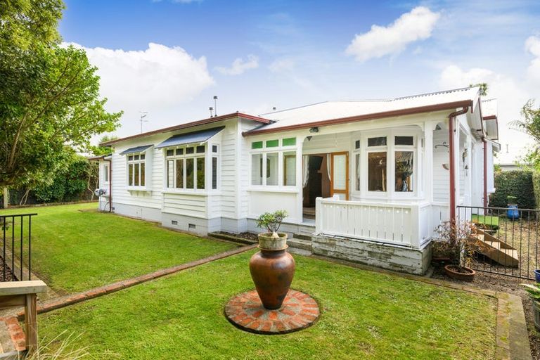 Photo of property in 74 Pitama Road, Awapuni, Palmerston North, 4412