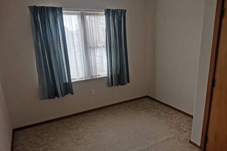 Photo of property in 10 Ellesmere Crescent, Highbury, Palmerston North, 4412